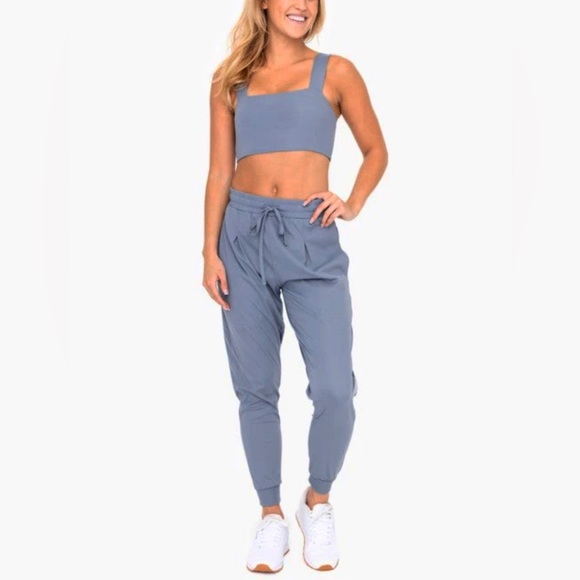 Mono B Pleated Front Jogger Square Neck Sports Bra Set Women’s M Dusty Blue EUC - Picture 1 of 9
